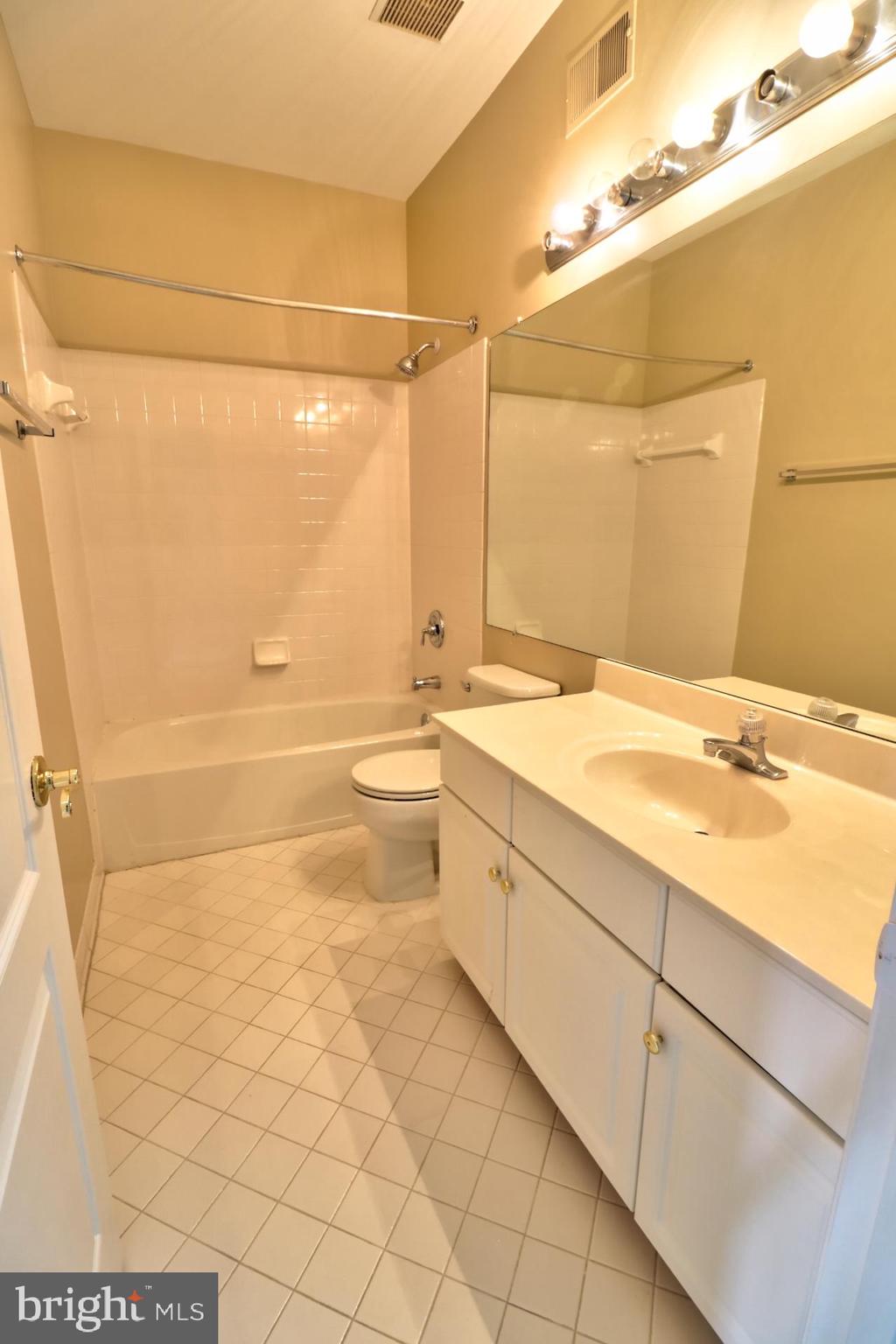 4219 Huntshire Road Randallstown, MD 21133 - Photo 17 of 24 Gallery Image 17