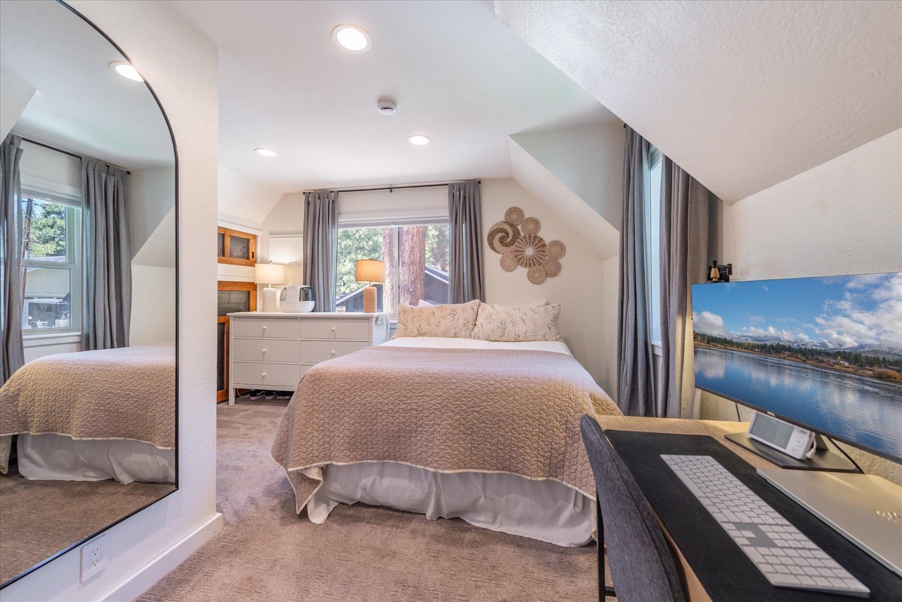 10243 Laburnham Circle Truckee, CA 96161 - Photo 11 of 27