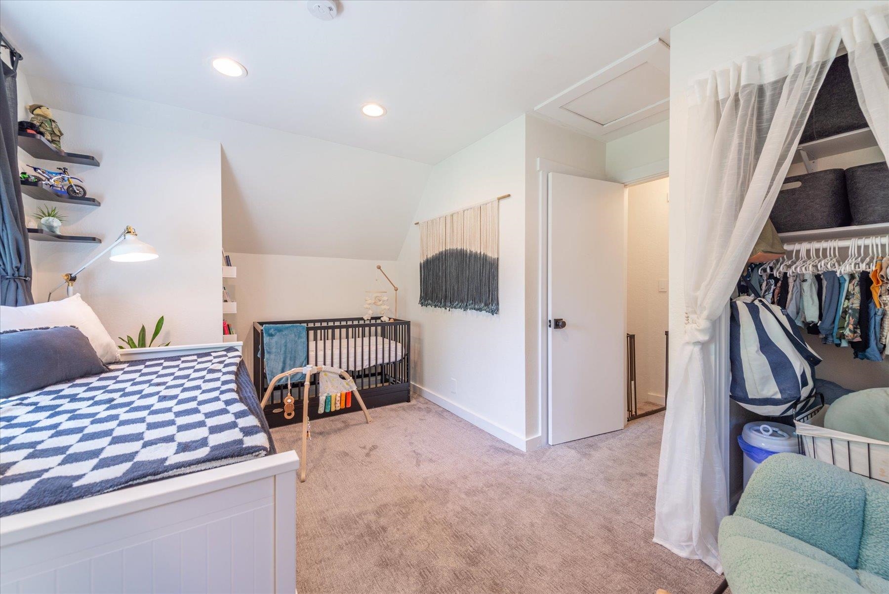 10243 Laburnham Circle Truckee, CA 96161 - Photo 15 of 27