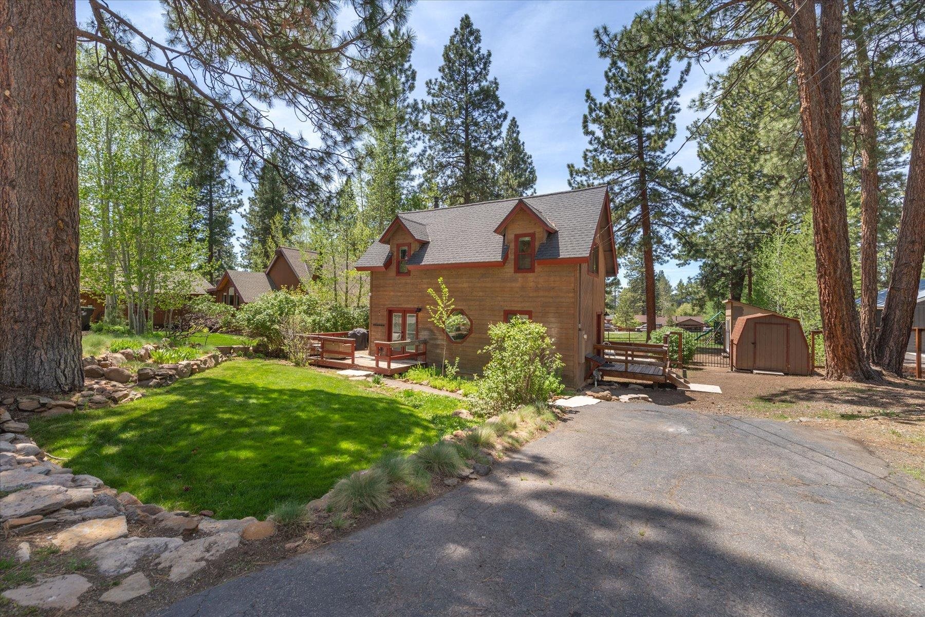 10243 Laburnham Circle Truckee, CA 96161 - Photo 20 of 27