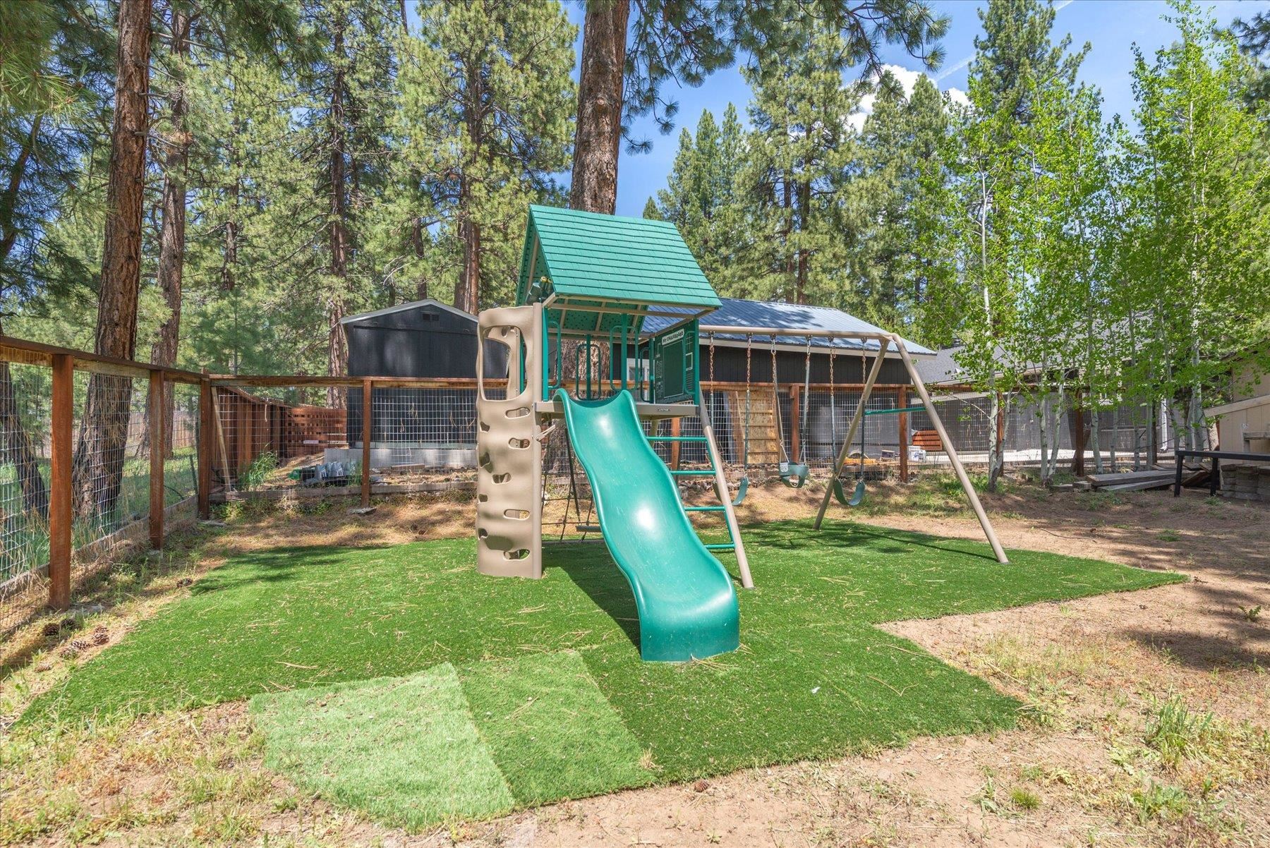 10243 Laburnham Circle Truckee, CA 96161 - Photo 24 of 27