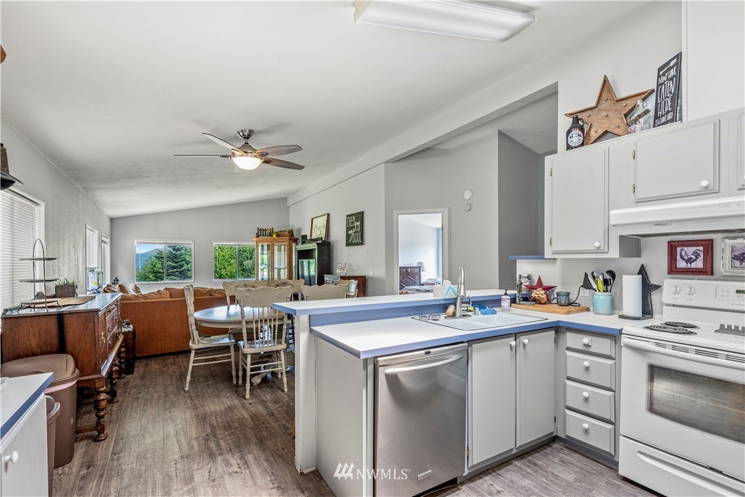 309 Perkins Road Mossyrock, WA 98564 - Photo 8 of 17 Gallery Image 8