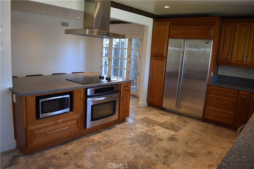 15862 Caltech Circle Westminster, CA 92683 - Photo 11 of 41