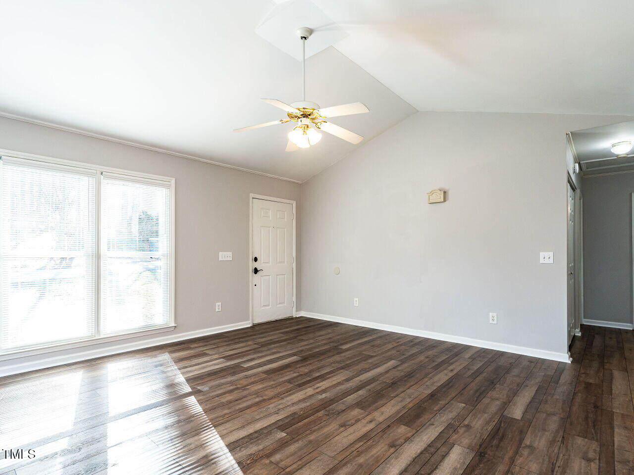 2116 Leadenhall Way Raleigh, NC 27603 - Photo 7 of 27 007-1280x960-family-room