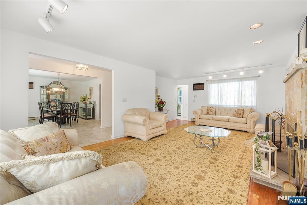 15 East Pierrepont Avenue Rutherford, NJ 07070 - Photo 6 of 43