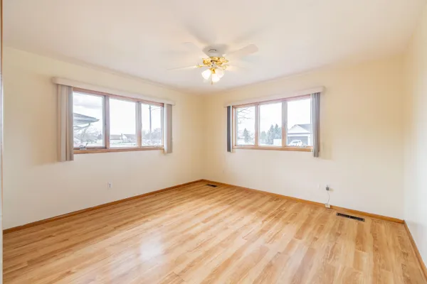 $289,000 | 15099 Reeck Road, Southgate, MI 48195