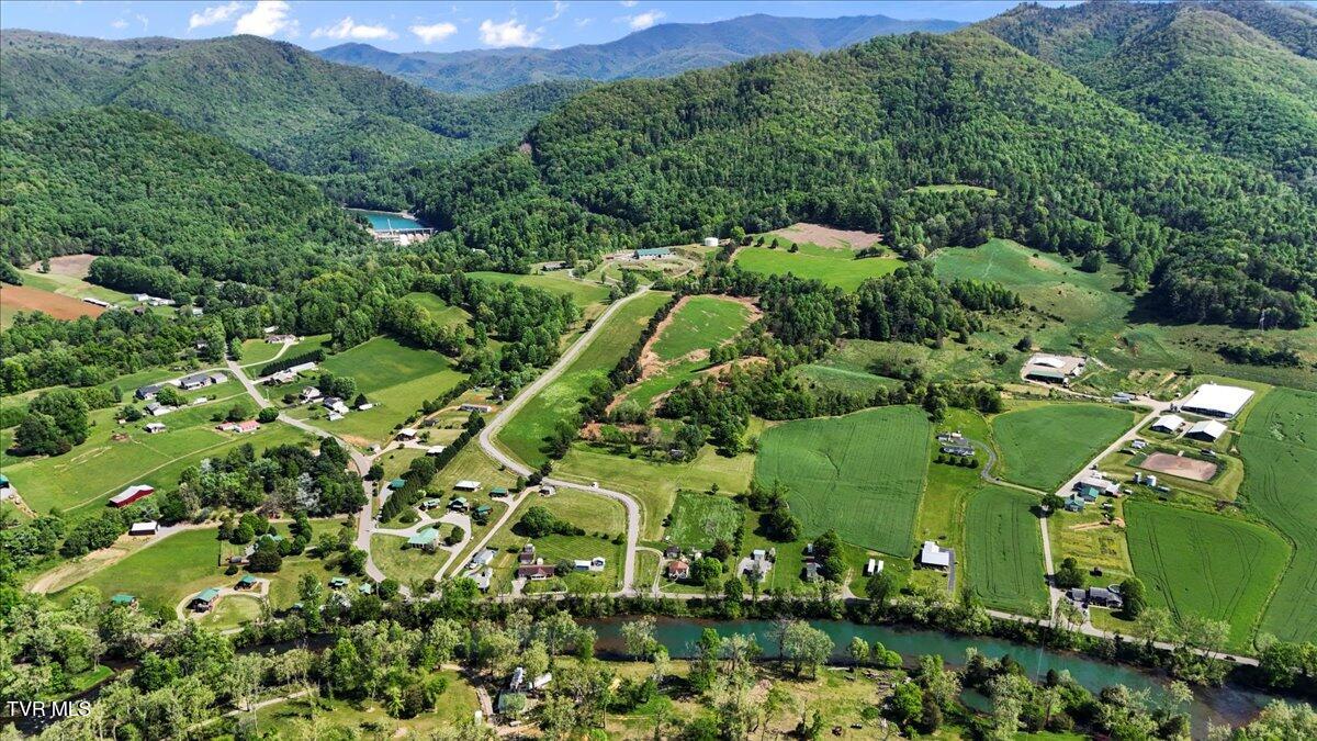 Tbd Tbd Hipps Road Elizabethton, TN 37643 - Photo 13 of 57 09-DJI_20230822130153_0191_D