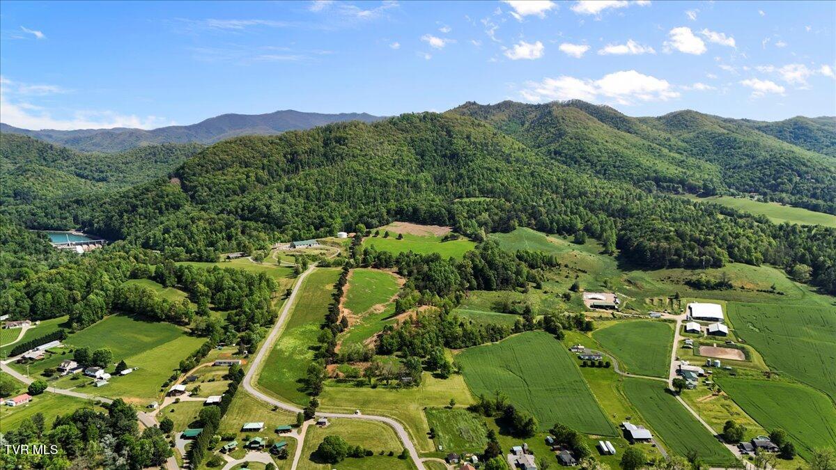 Tbd Tbd Hipps Road Elizabethton, TN 37643 - Photo 18 of 57 29-DJI_20230822130051_0188_D