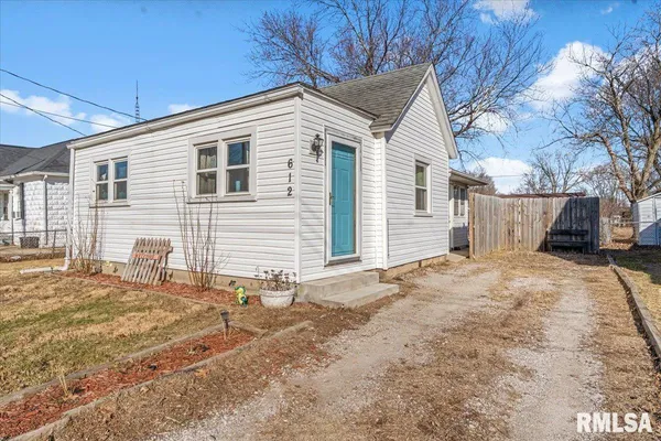 $95,000 | 612 Lincoln Street, Divernon, IL 62530