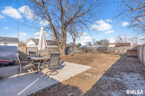 $95,000 | 612 Lincoln Street, Divernon, IL 62530