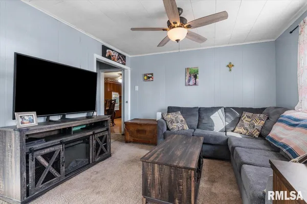 $95,000 | 612 Lincoln Street, Divernon, IL 62530