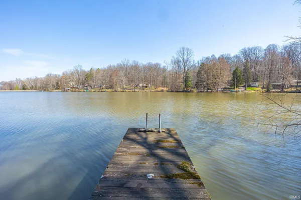 $160,000 | 1229 North Idlewild Lake Road, Jasper, IN 47546