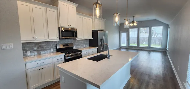 $2,199 | 360 Banyon Drive, Georgetown, TX 78628