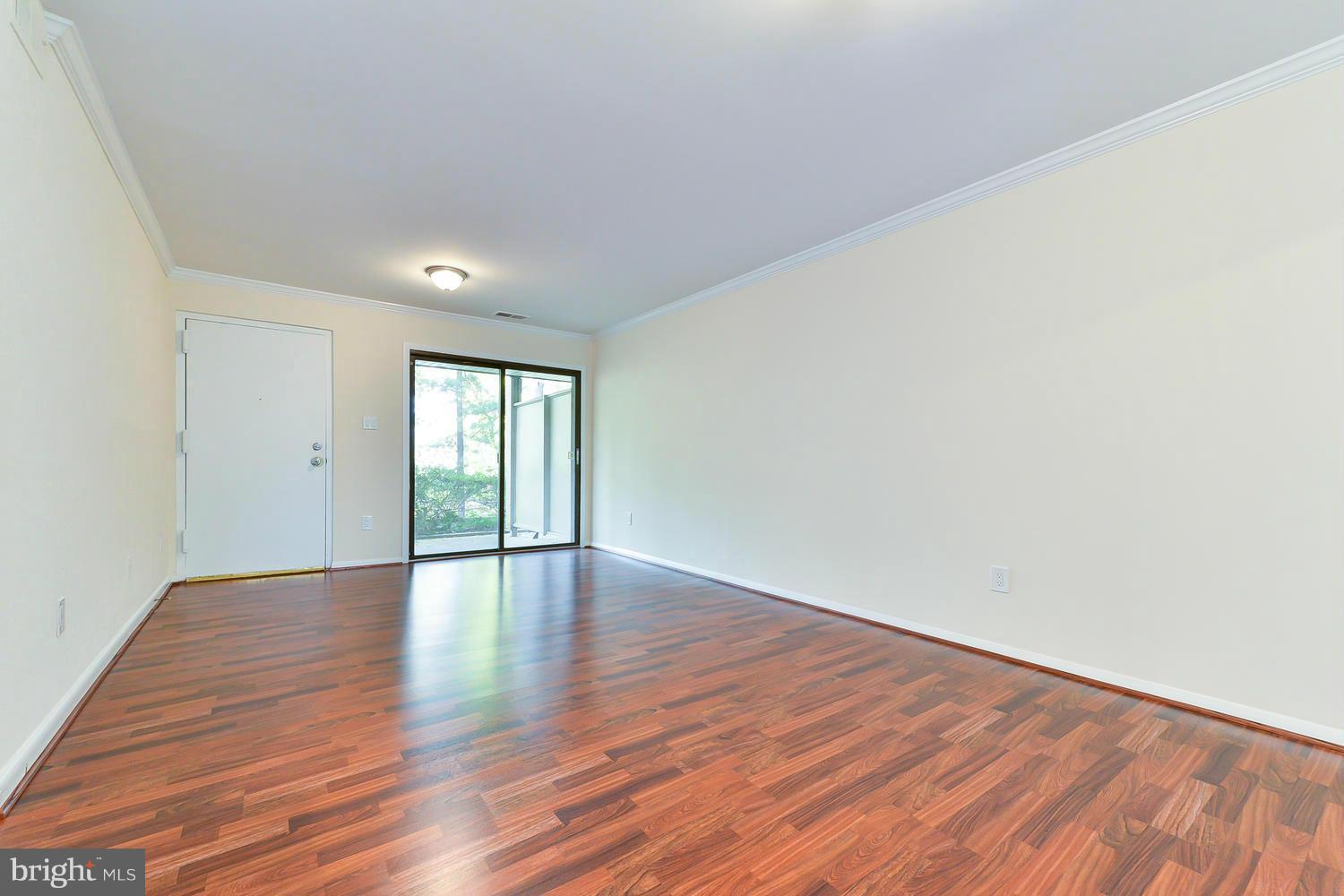 5812 Royal Ridge Drive, Unit K Springfield, VA 22152 - Photo 1 of 30 Living Room