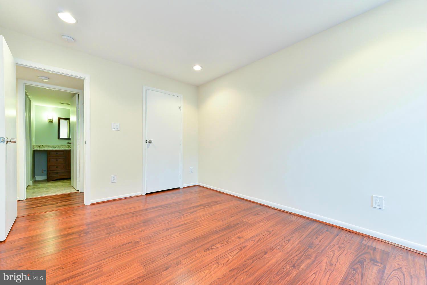 5812 Royal Ridge Drive, Unit K Springfield, VA 22152 - Photo 25 of 30 Bedroom (Master)