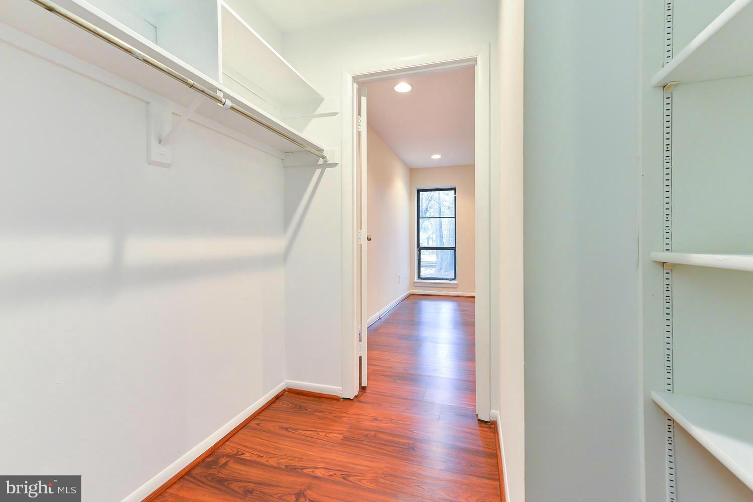 5812 Royal Ridge Drive, Unit K Springfield, VA 22152 - Photo 28 of 30 Bedroom (Master)
