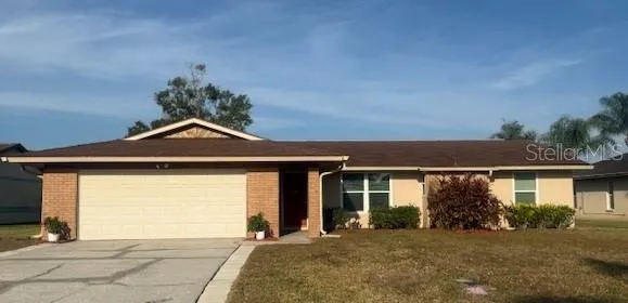 $399,999 | 440 Lakeview Drive, Oldsmar, FL 34677
