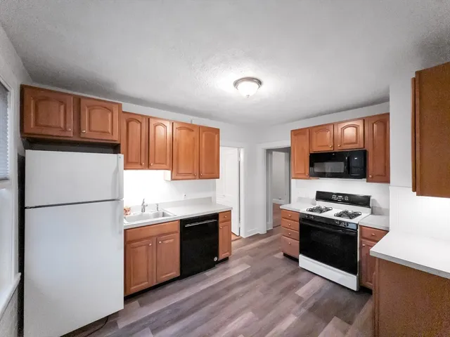 $2,650 | 21 Bradwood Street, Unit 1, Boston, MA 02131