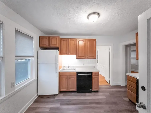 $2,650 | 21 Bradwood Street, Unit 1, Boston, MA 02131