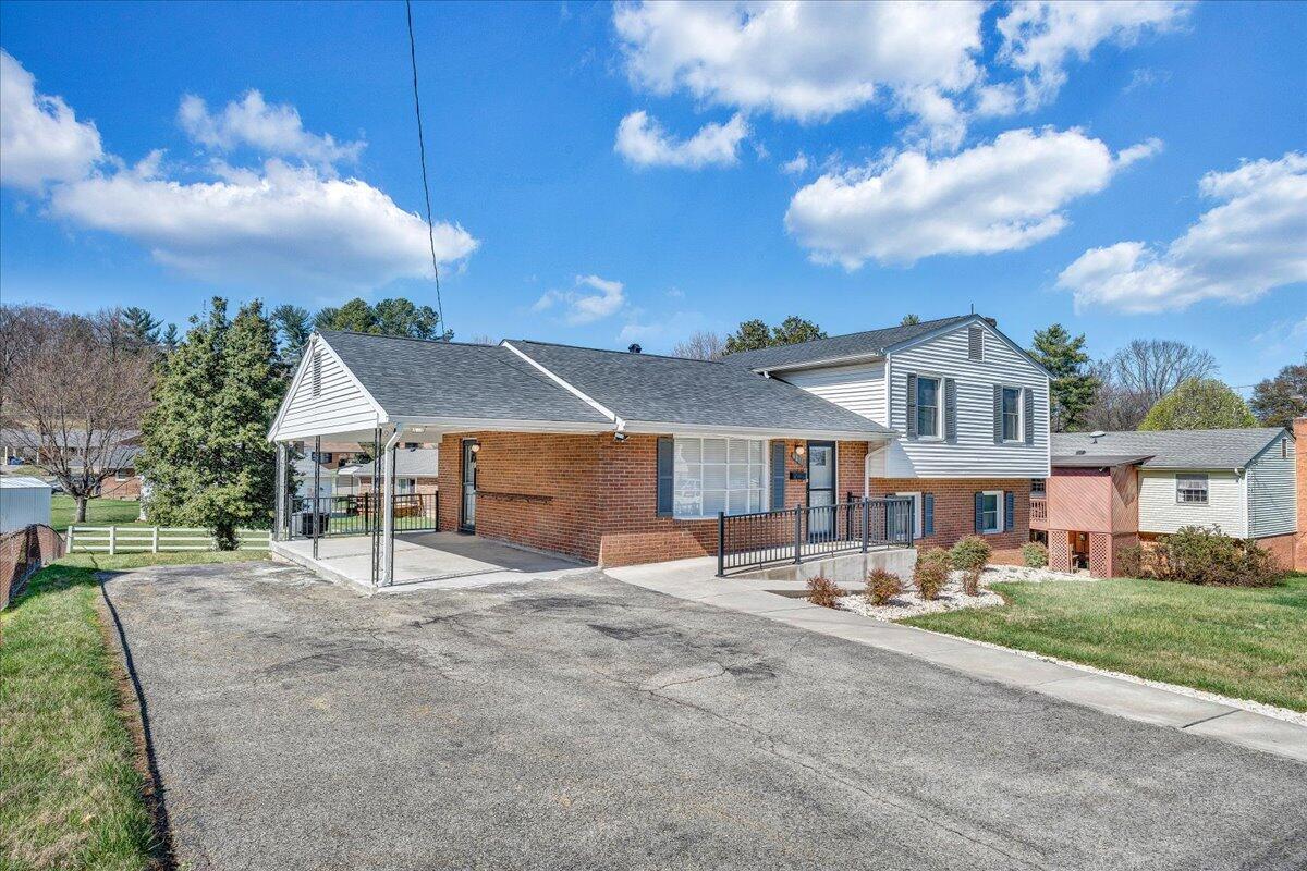 6011 Green Ridge Road Roanoke, VA 24019 - Photo 28 of 38 05-MIB05818