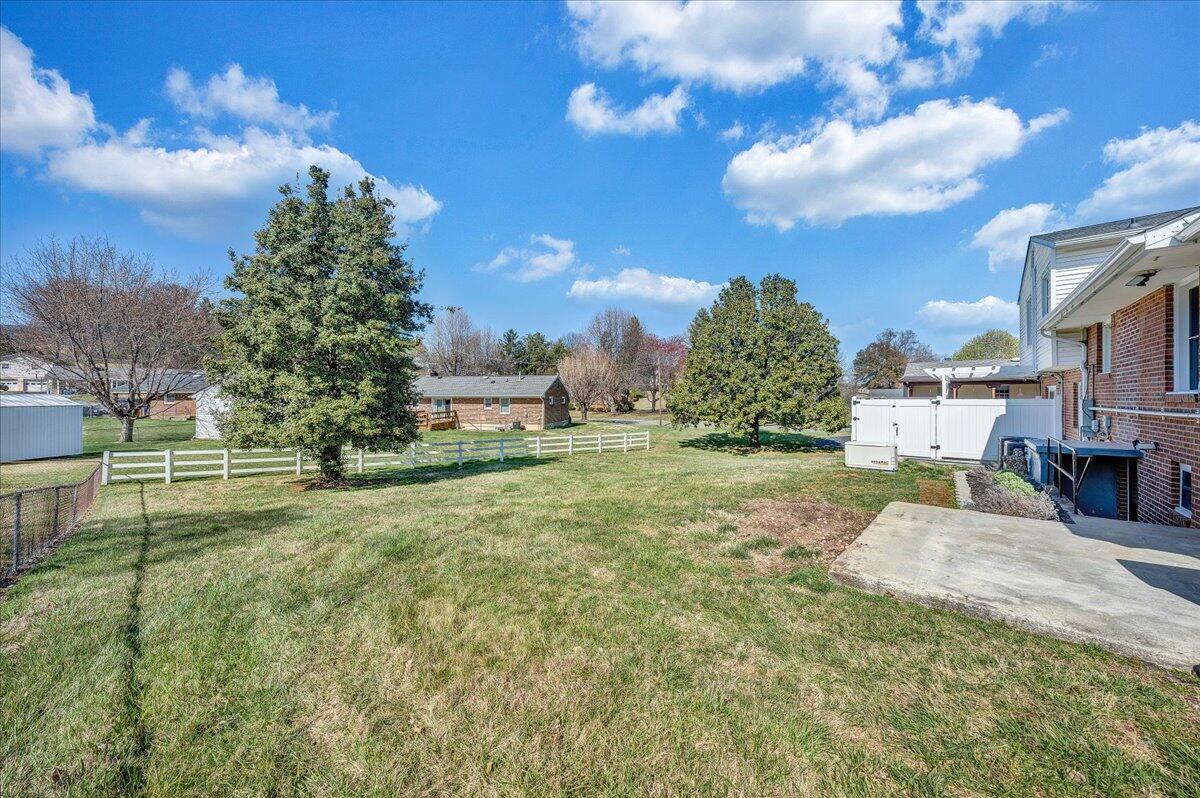 6011 Green Ridge Road Roanoke, VA 24019 - Photo 30 of 38 07-MIB05824