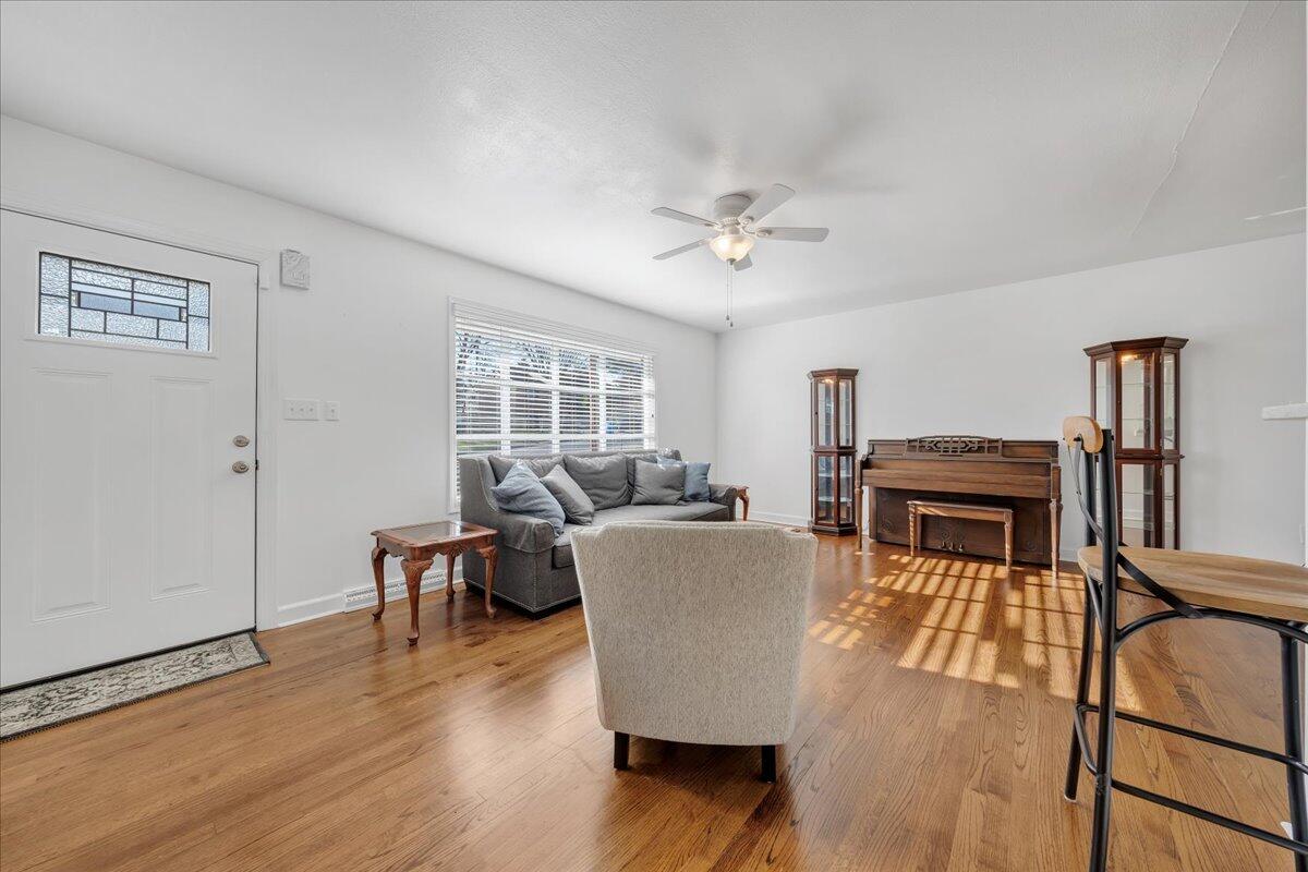 6011 Green Ridge Road Roanoke, VA 24019 - Photo 5 of 38 05-MIB05863