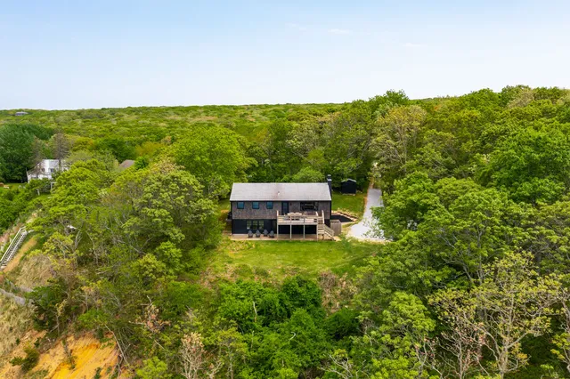 $4,400,000 | 140 Navy Road, Montauk, NY 11954