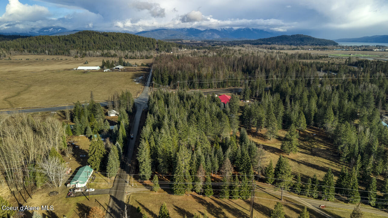 64 West Bronx Road Sandpoint, ID 83864 - Photo 7 of 12 .