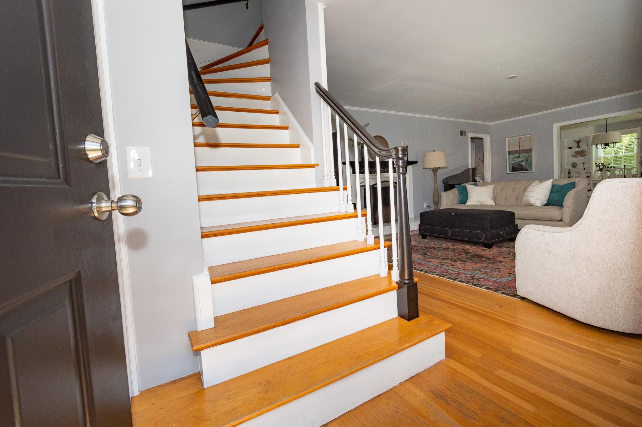 60 North Gate Road Manchester, NH 03104 - Photo 3 of 40 Gallery Image 3