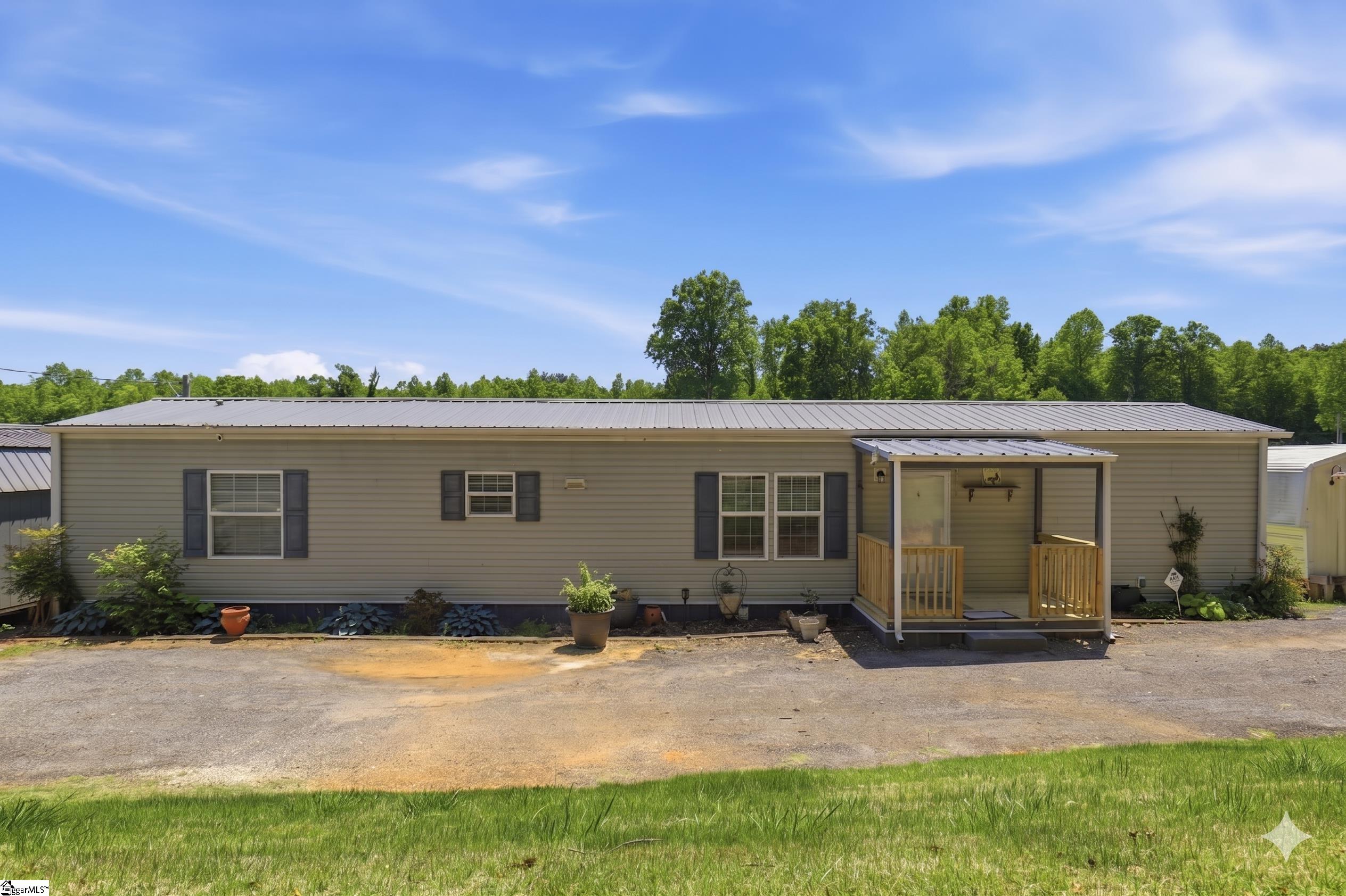 111 Lake Circle Road Marietta, SC 29661 - Photo 1 of 24