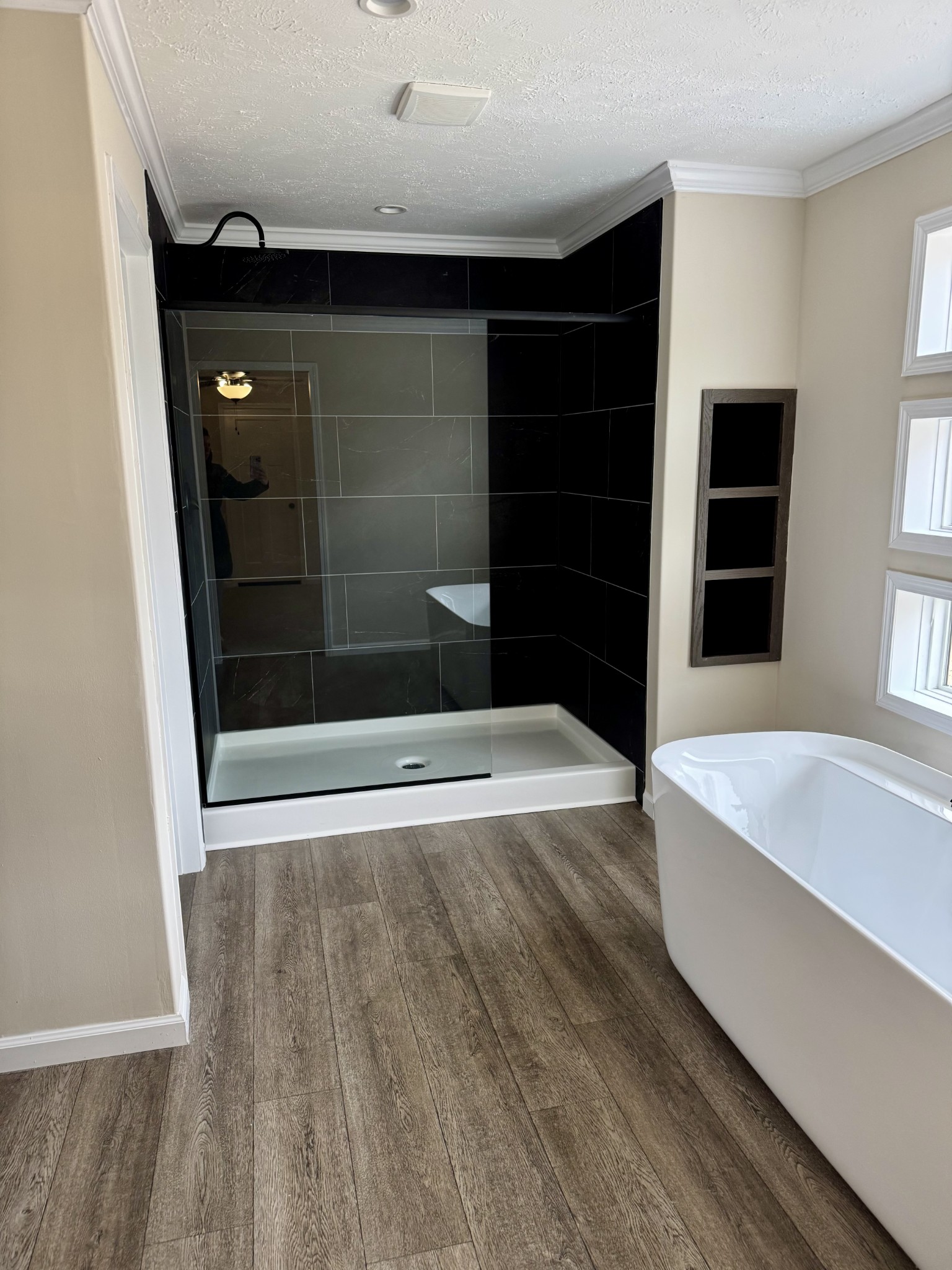 235 Ralph Spivey Lane Gainesboro, TN 38562 - Photo 24 of 39 a view of an empty room with a bathroom