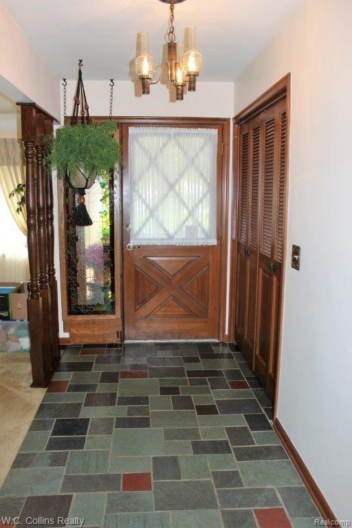5 Foyer.jpg