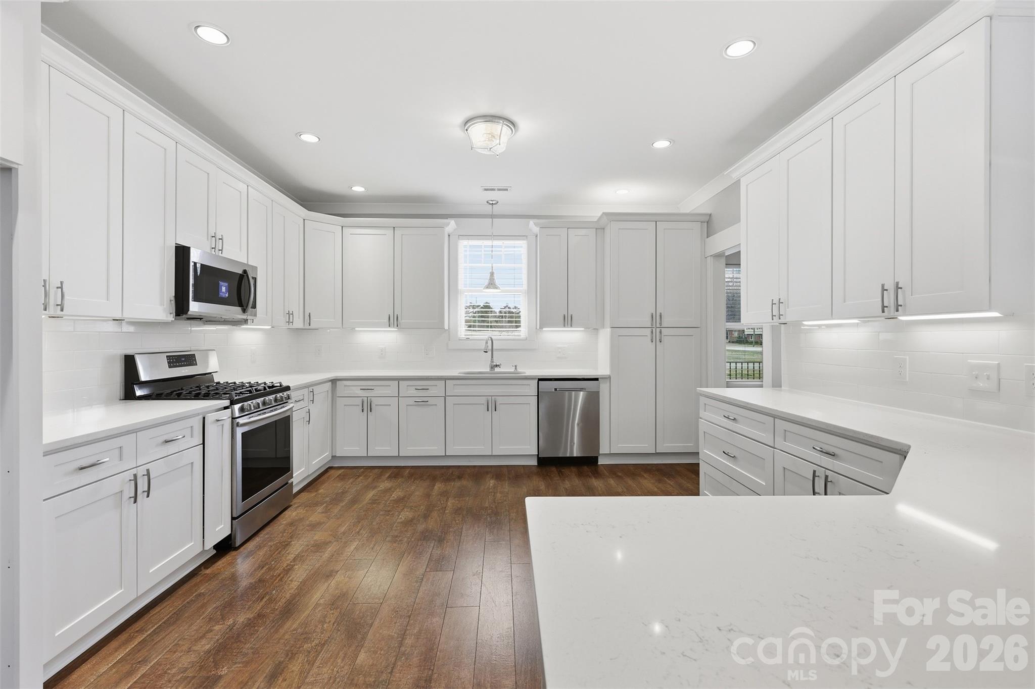 1210 Aragon Beach Road Rock Hill, SC 29732 - Photo 8 of 43