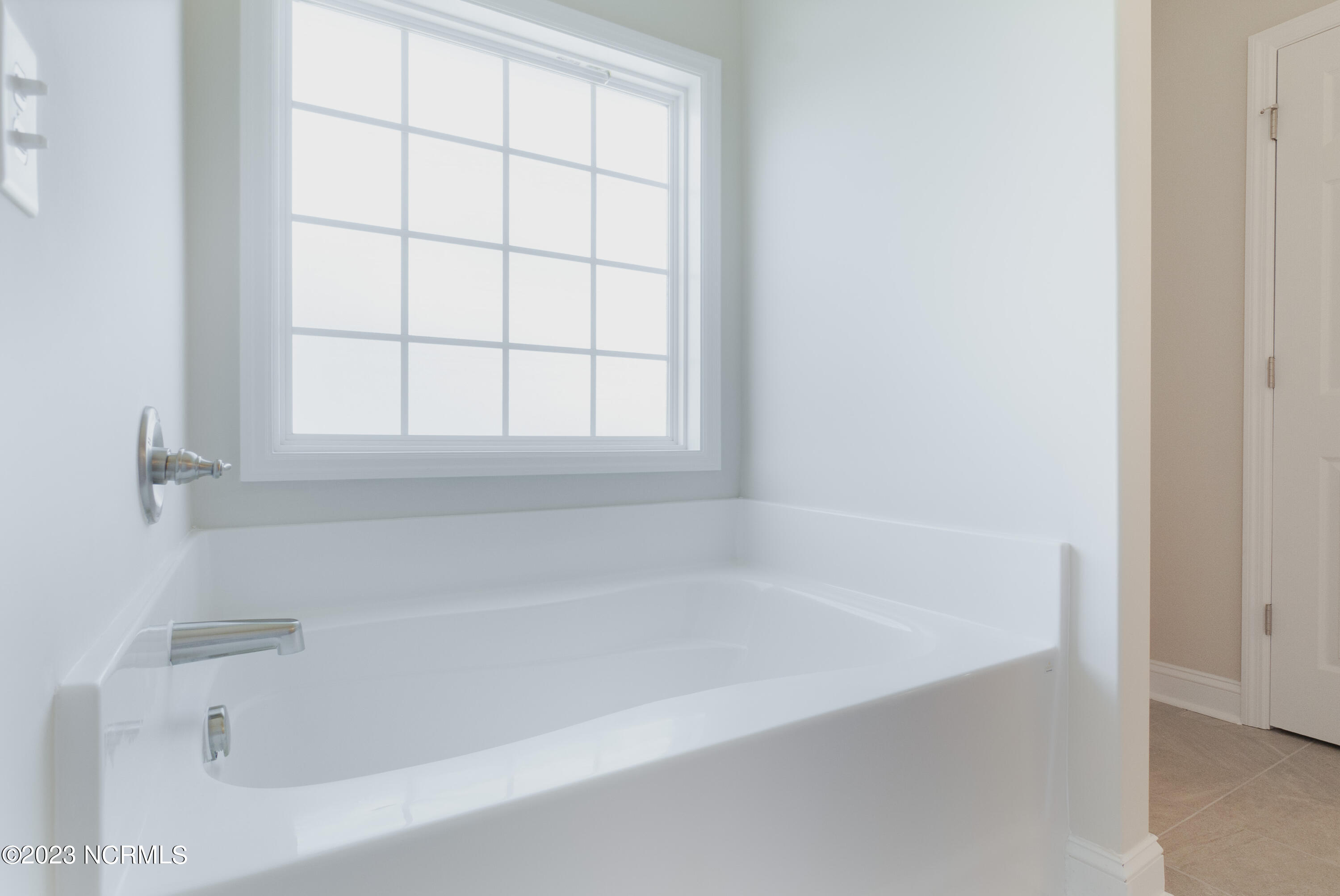 583 Stella Road Stella, NC 28582 - Photo 20 of 37 Primary Garden Tub
