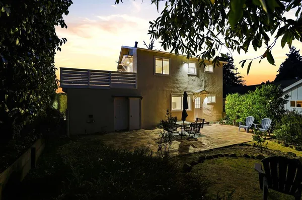 $1,588,000 | 836 Seacliff Drive, Aptos, CA 95003