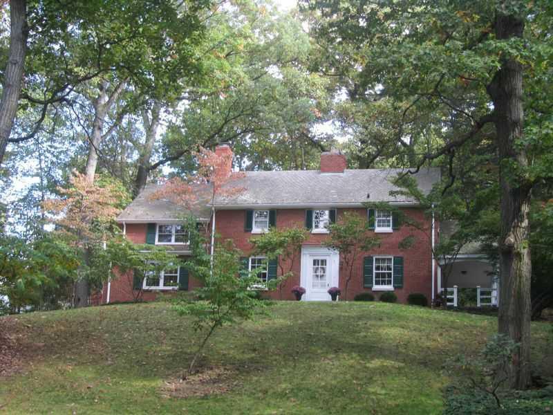 526 Sangree Road Pittsburgh, PA 15237 - Photo 1 of 25 Exterior Front. Meticulous home with character, original woodwork, huge addition, and an acre and a half of privacy! Minutes to McKnight Rd or Thompson Run. Close to shopping and Ross Park Mall.
