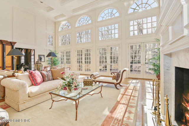 61 Lower Cross Road Greenwich, CT 06831 - Photo 9 of 23 61 Lower Cross Rd Greenwich CT-print-025