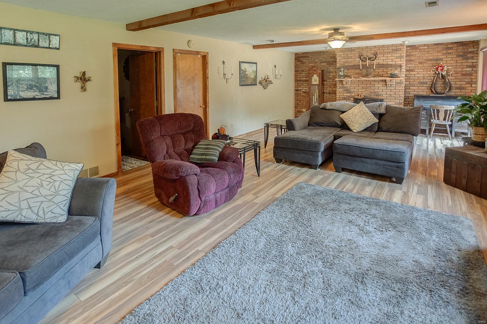 335 Woodburn Road Brighton, IL 62012 - Photo 18 of 48