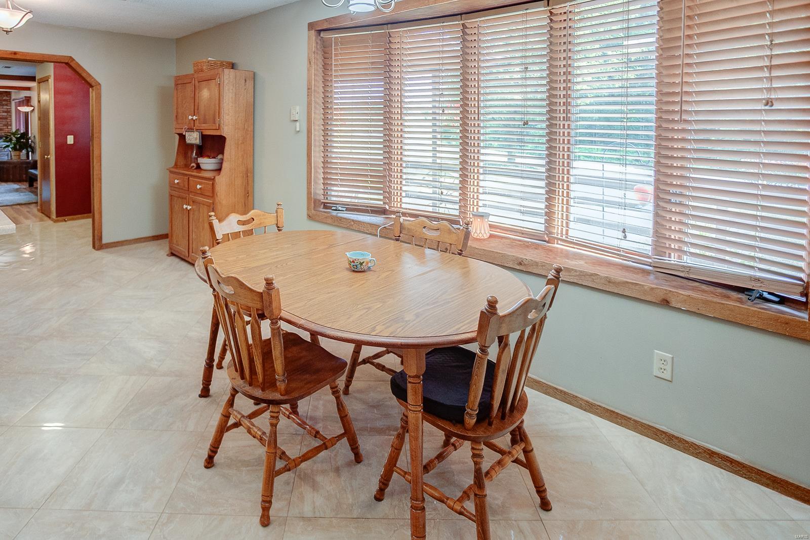335 Woodburn Road Brighton, IL 62012 - Photo 27 of 48