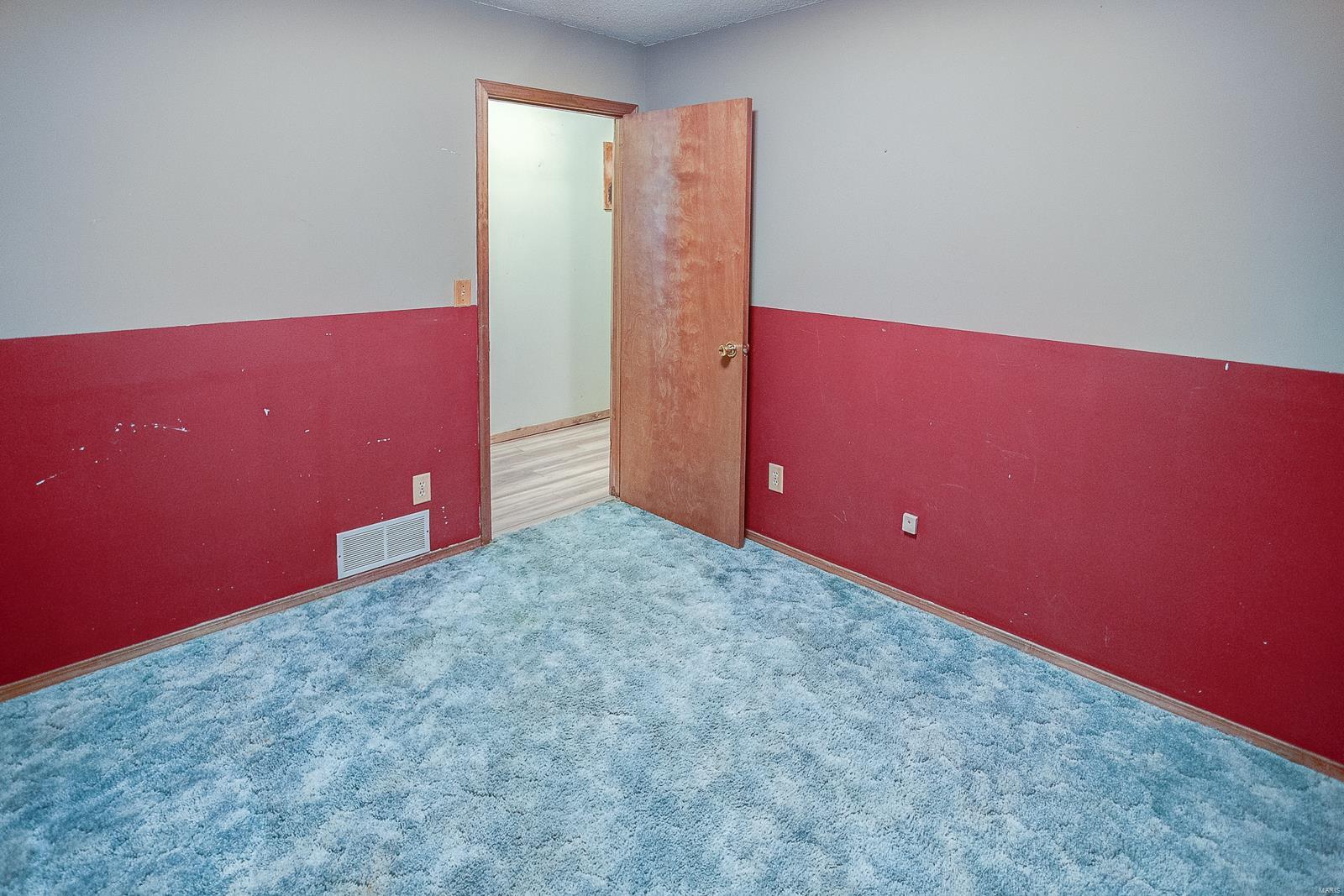 335 Woodburn Road Brighton, IL 62012 - Photo 36 of 48
