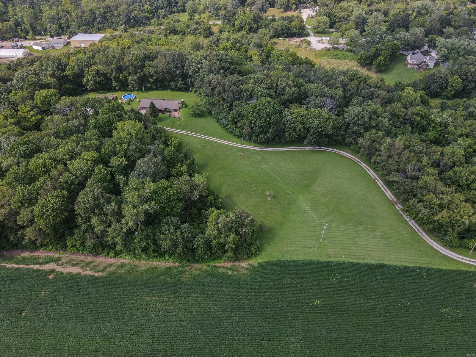 335 Woodburn Road Brighton, IL 62012 - Photo 43 of 48