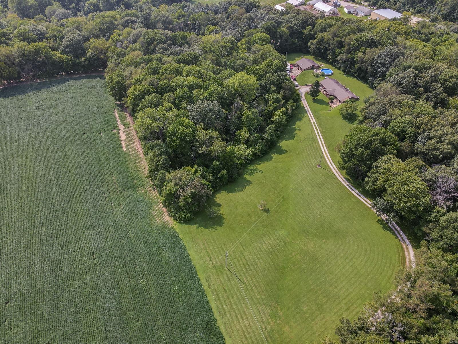 335 Woodburn Road Brighton, IL 62012 - Photo 45 of 48