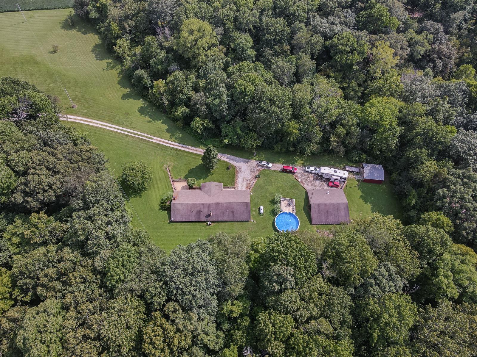 335 Woodburn Road Brighton, IL 62012 - Photo 7 of 48