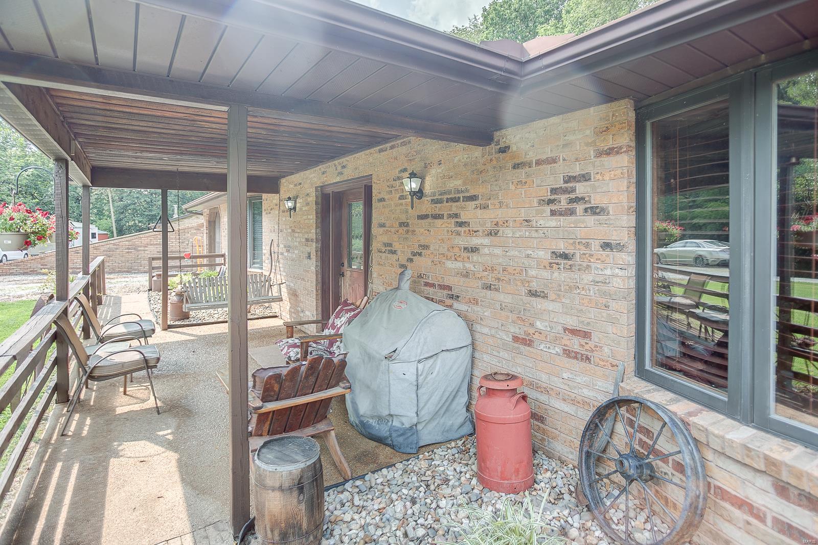 335 Woodburn Road Brighton, IL 62012 - Photo 9 of 48
