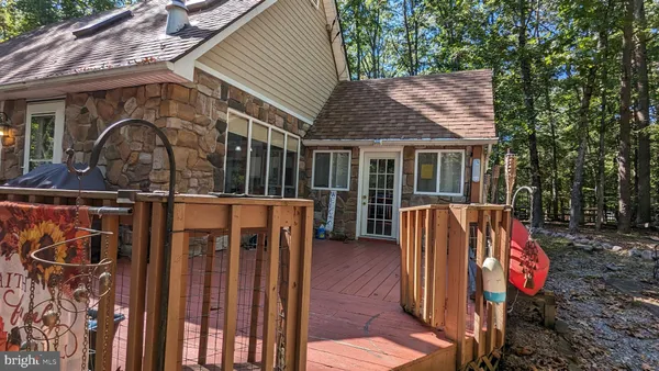 $1,700 | 412 Northwood Circle, Cross Junction, VA 22625