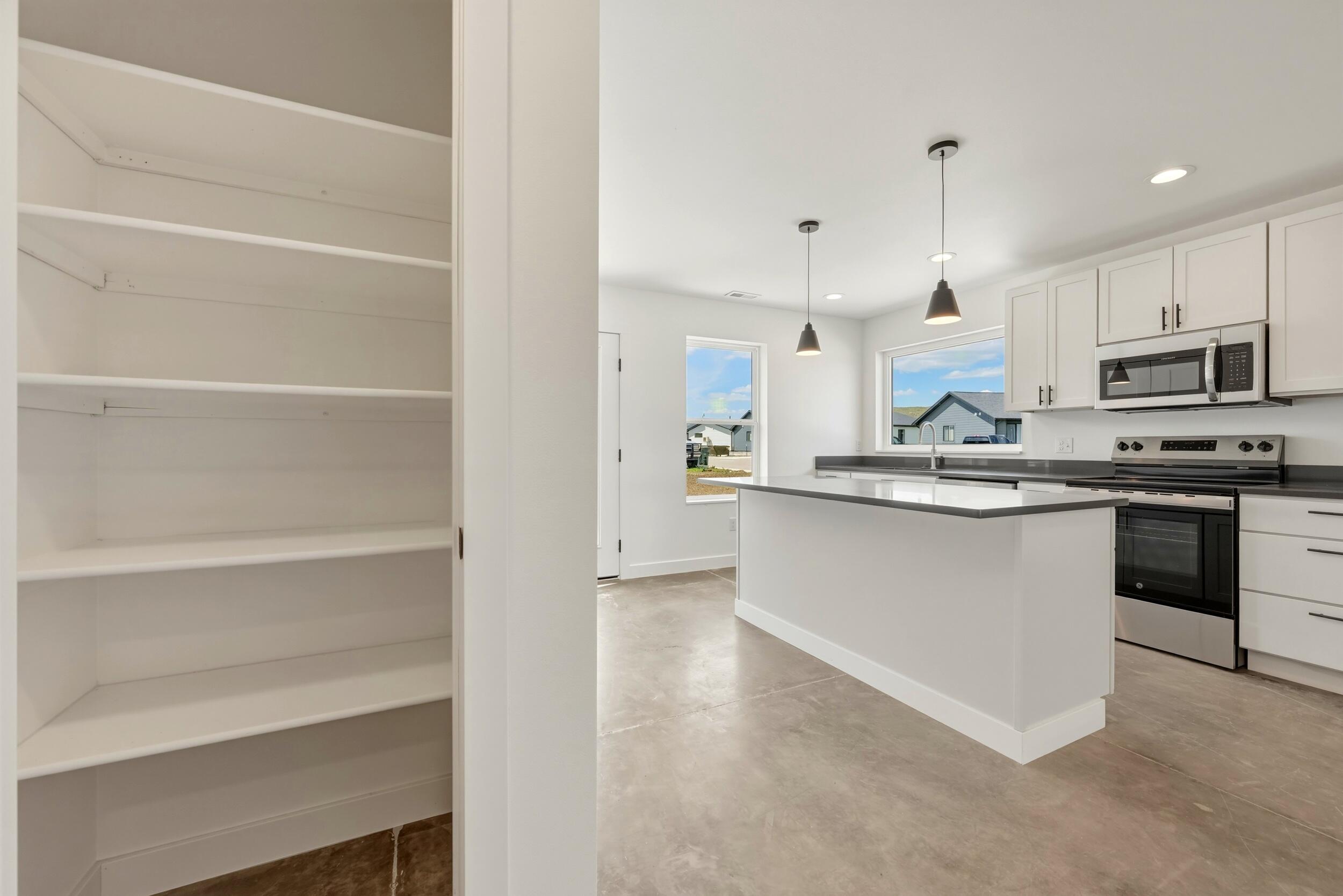 1402 Windsor Drive, Unit G Ranchester, WY 82839 - Photo 14 of 33 1402 windsor 60