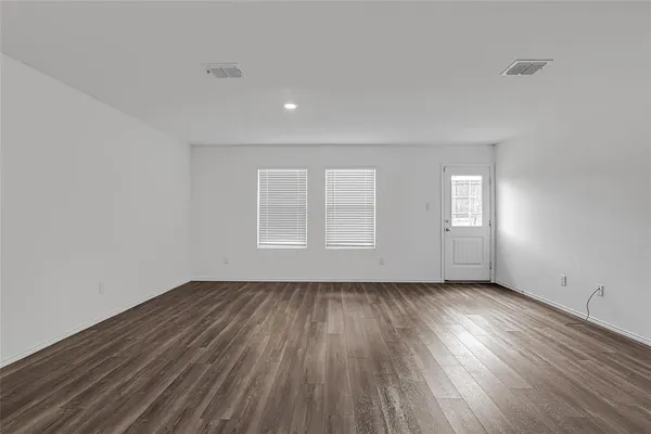 $275,000 | 1105 Wildflower Street, Ennis, TX 75119