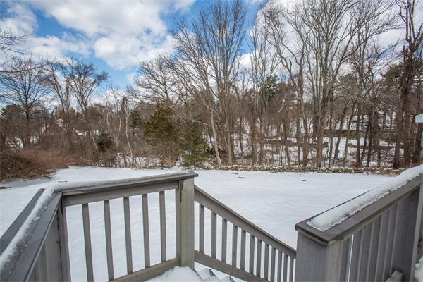 17 Ledgewood Road Weston, MA 02493 - Photo 21 of 22