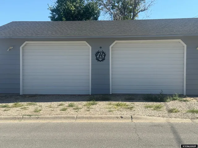 $205,000 | 832 7th Street, Rawlins, WY 82301