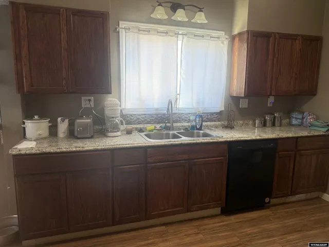 $185,000 | 832 7th Street, Rawlins, WY 82301